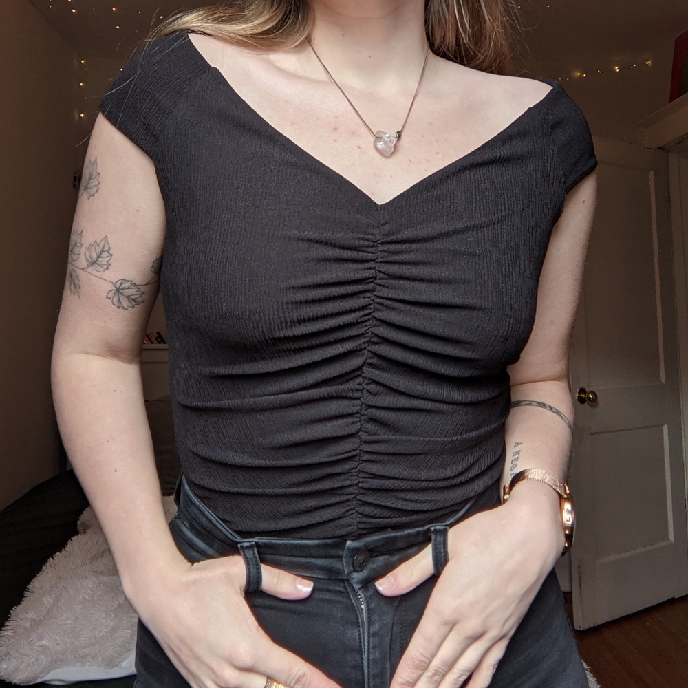 Off Shoulder Top - Picture 2 of 2